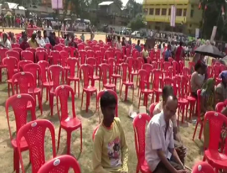 Empty chairs greet BJP leaders in Guwahati, Karimganj