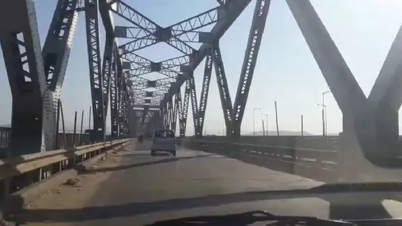 Put RO-RO vessel to ease Saraighat roadblock