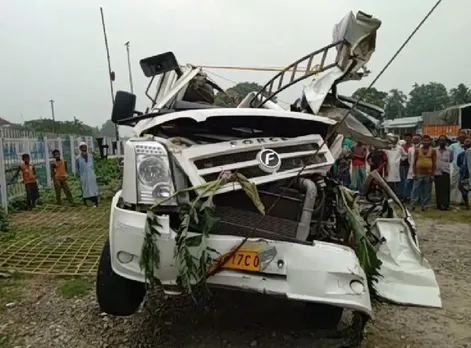 5 dead as marriage party meets accident in Dhubri