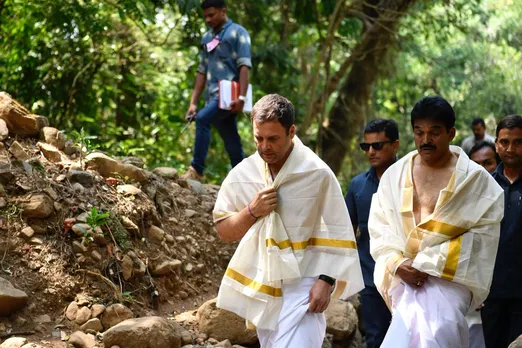 Rahul Gandhi begins poll campaign at Wayanad