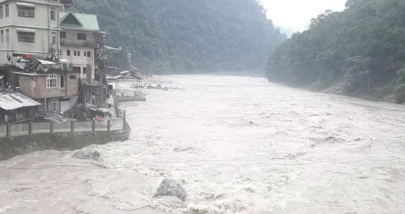Cloudburst | Over 250 tourists stranded in North Sikkim