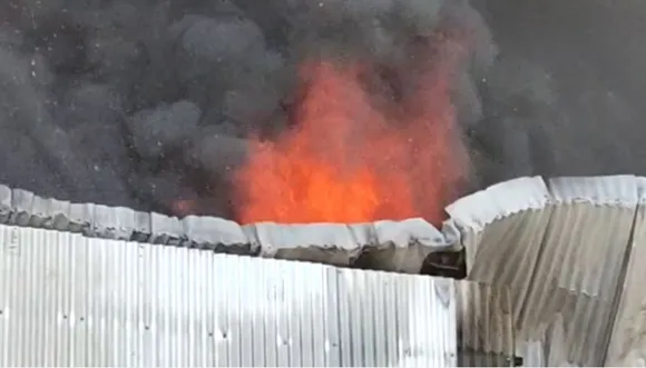 Massive Fire Breaks out at Lalmati