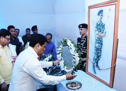 Sonowal visits martyrs Home