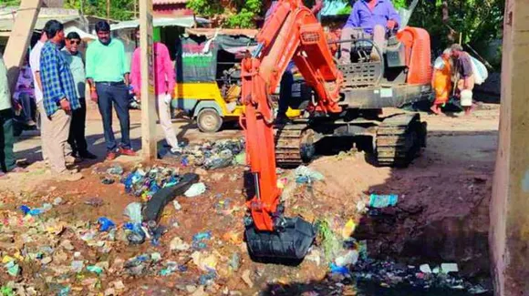 Over 60000 Kg Plastic Seized In Mumbai
