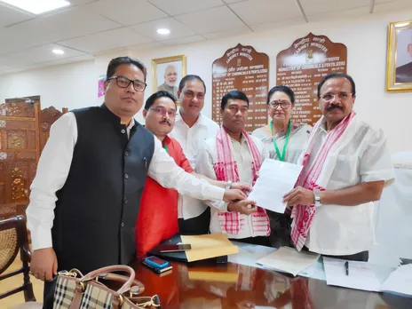 Rameswar Teli Meets Sadananda Gowda