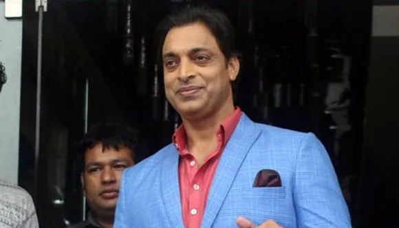 Shoaib Asks Pakistan to Back India
