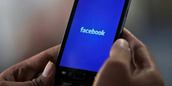 Facebook buys 10% of Reliance Jio