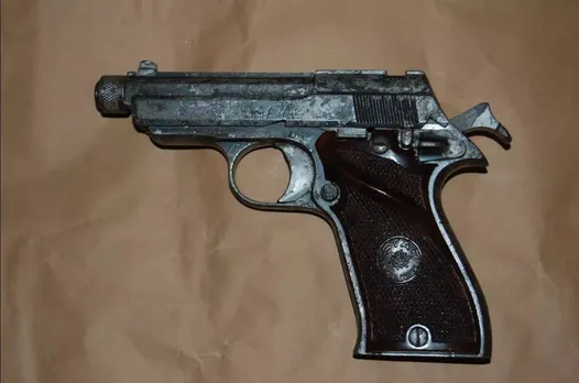 Duliajan youths held with Arms