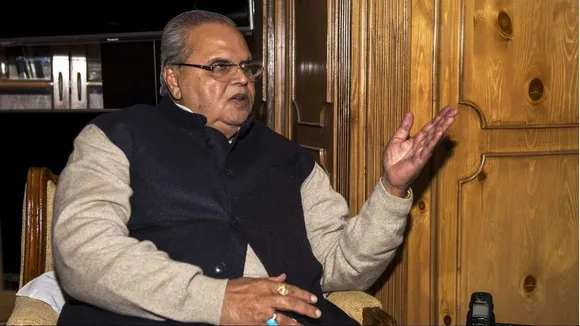 J&K Govt. Employees Asked To Resume Duties