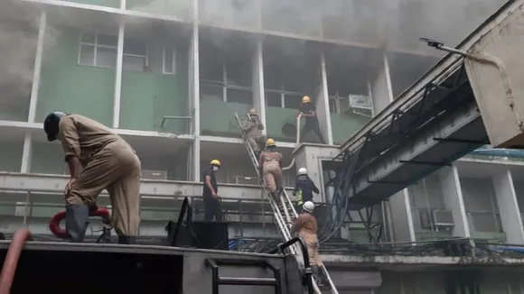 Fire breaks out at AIIMS in Delhi