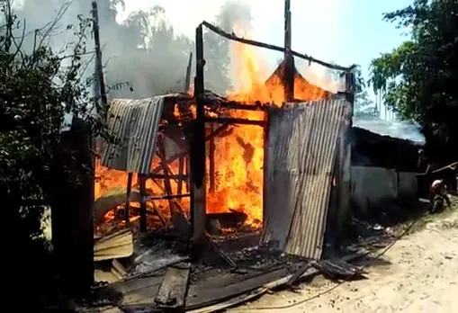 Massive fire breaks out at Tinsukia