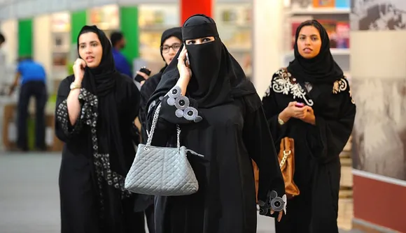 Saudi women get a new right
