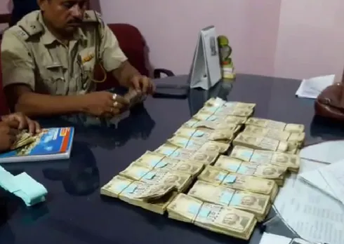 Demonetised notes worth Rs. 10 lakh seized