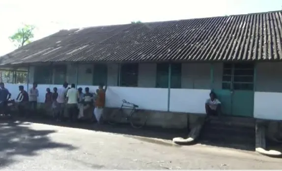Hatikhira Tea Estate Locked Down, Manager Absconded