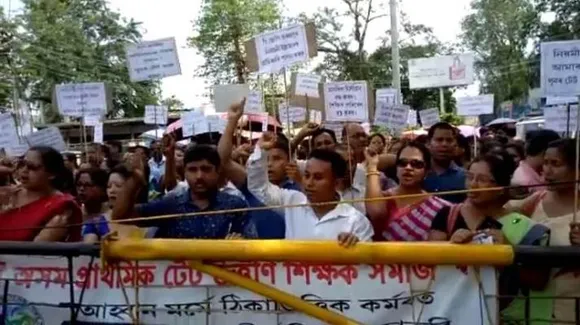 Rift erupts among TET teachers