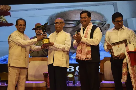 Sadin-Pratidin Achiever Awards presented in a glittering ceremony