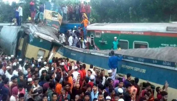 15 Killed in Train Collision at Bangladesh