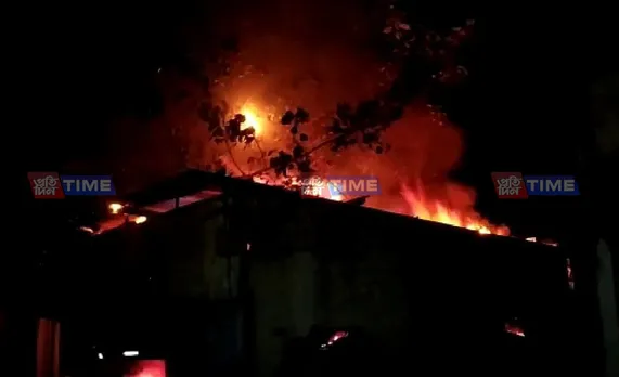 Massive fire breaks out at Hatigaon