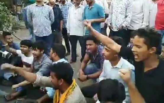 CAB: Cotton students gherao AGP office
