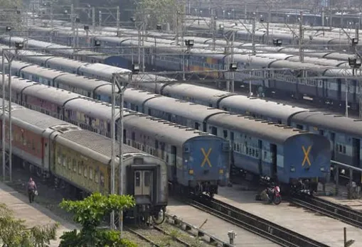 Railways operating ratio of 98.44% in 2017-18: CAG