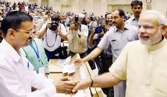 Kejriwal invites PM Modi for his swearing-in ceremony