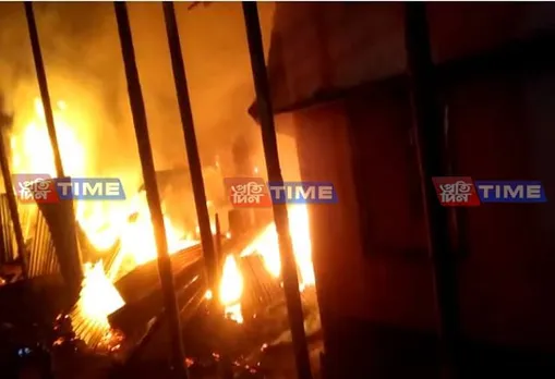 Massive fire breaks out in Morigaon