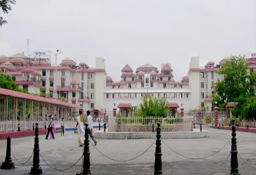 Coronavirus: No Entry For Visitors At Janata Bhawan