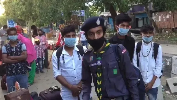 Delhi: 160 Stranded People Return to Assam by Bus