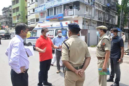 Himanta Visits Kumarpara To oversee evacuation of COVID-19 patients