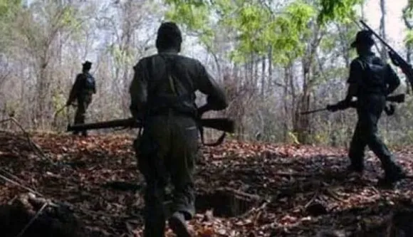4 Naxals, One Police Official Killed in Encounter at Chhattisgarh