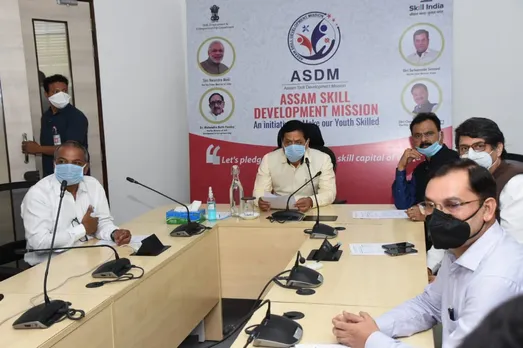 Sonowal takes stock of arrangements of ASTC buses