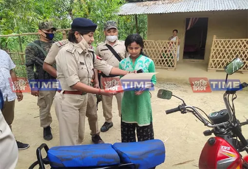 Dibrugarh Police Gift A Moped To Help Janmoni To Sell Vegetables