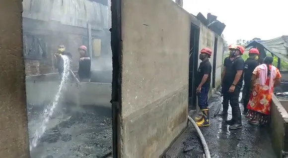 Massive fire breaks out in Jalukbari