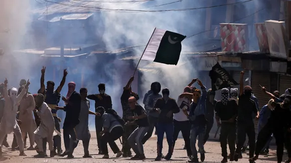 ‘Hizbul Mujahideen Trying To Re-Establish Base In North Kashmir’