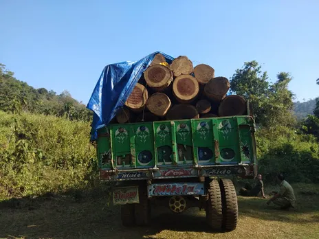 Karbi Anglong: Timber Laden Truck Seized