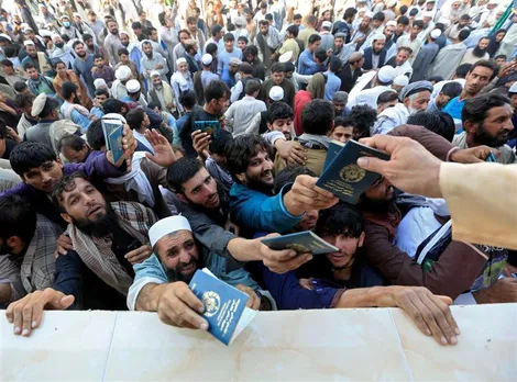 Afghanistan: 15 Dead In Stampede Near Pak Consulate