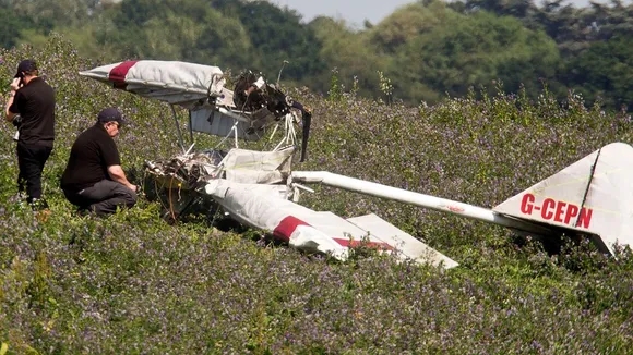 France: 5 Die In Plane, Microlight Collision