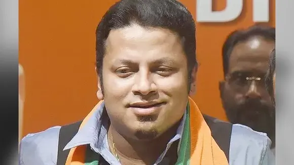 BJP Leader Who Threatened Bengal CM With ‘Covid Hug’ Tests Positive