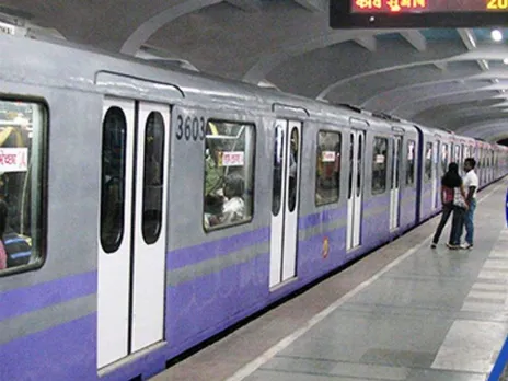 Kolkata Metro Services Disrupted After Woman Attempts Suicide