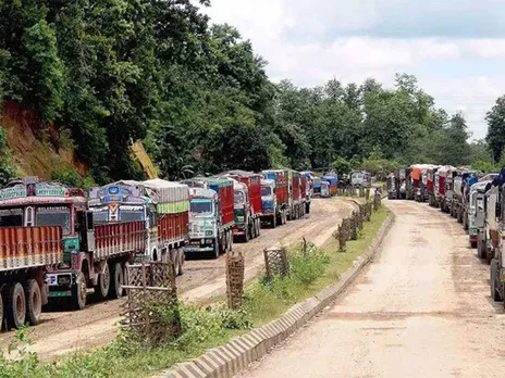 Assam Ministers Visit Lailapur, Persuade Locals To Withdraw Economic Blockade To Mizoram