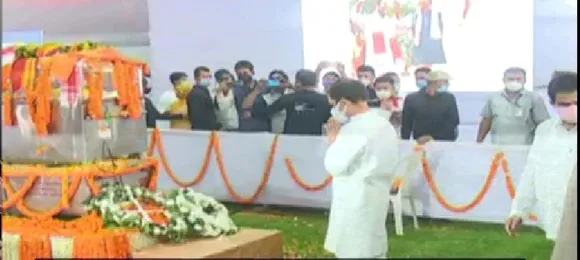 Guwahati | Tarun Gogoi was my Guru: Rahul Gandhi