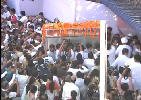 Congress Urges State Govt to Allot Land for Tarun Gogoi’s Cremation
