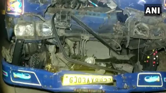 Gujarat: At least 9 Killed, 17 Injured in a Road Accident