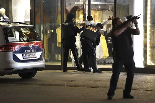 2 Killed in Vienna Terror Attack at 6 Locations