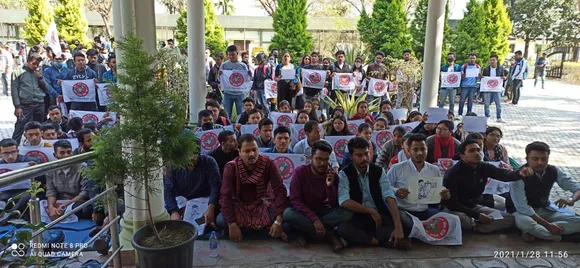 Dibrugarh Varsity Students Continue Protest Against VC