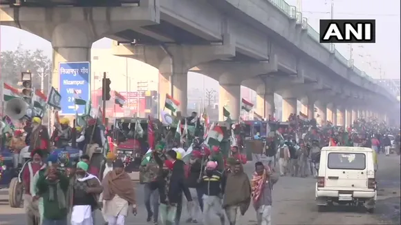 Farmers Break Barricades, Enter Delhi For R-Day Tractor Rally