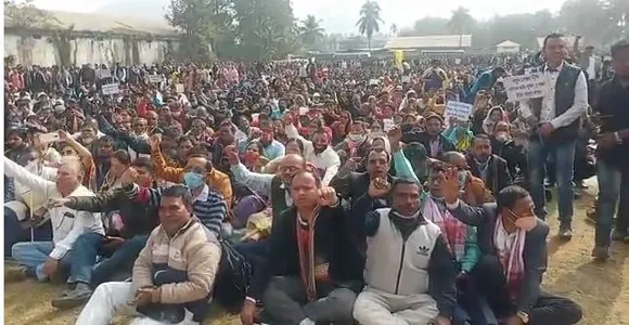 Guwahati: ASPTA Gherao CM’S Residence