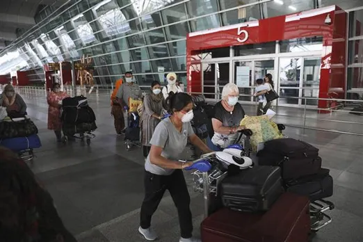 India To Lift Ban On UK Flights From Jan 8