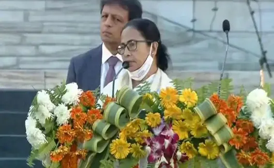 Chants Of ‘Jai Shree Ram’ Irks Mamata At Netaji Event With PM; Says “Dont Insult”