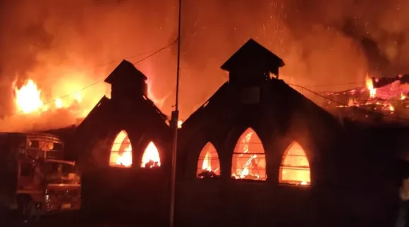Pune: Major Fire At Shivaji Market, 25 Shops Gutted